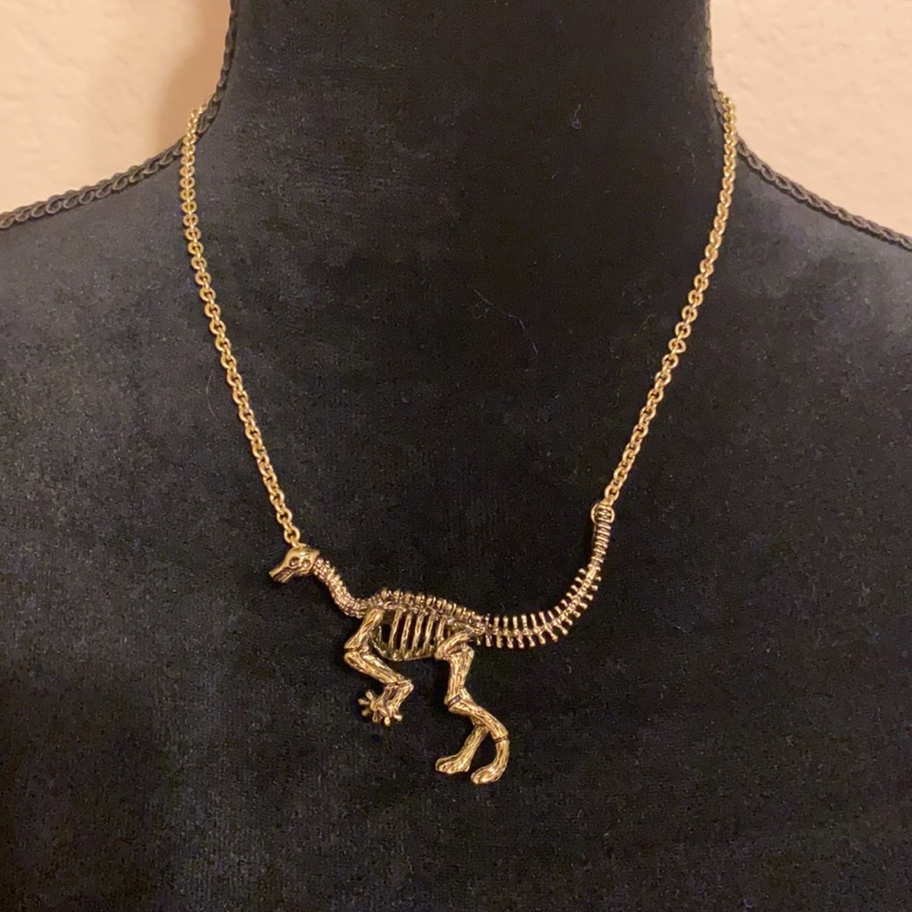 Raptor Dinosaur Pendant Necklace - Picture 1 of 4